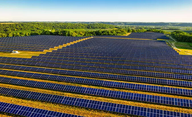 Esquema de Central Fotovoltaica em Grande Escala